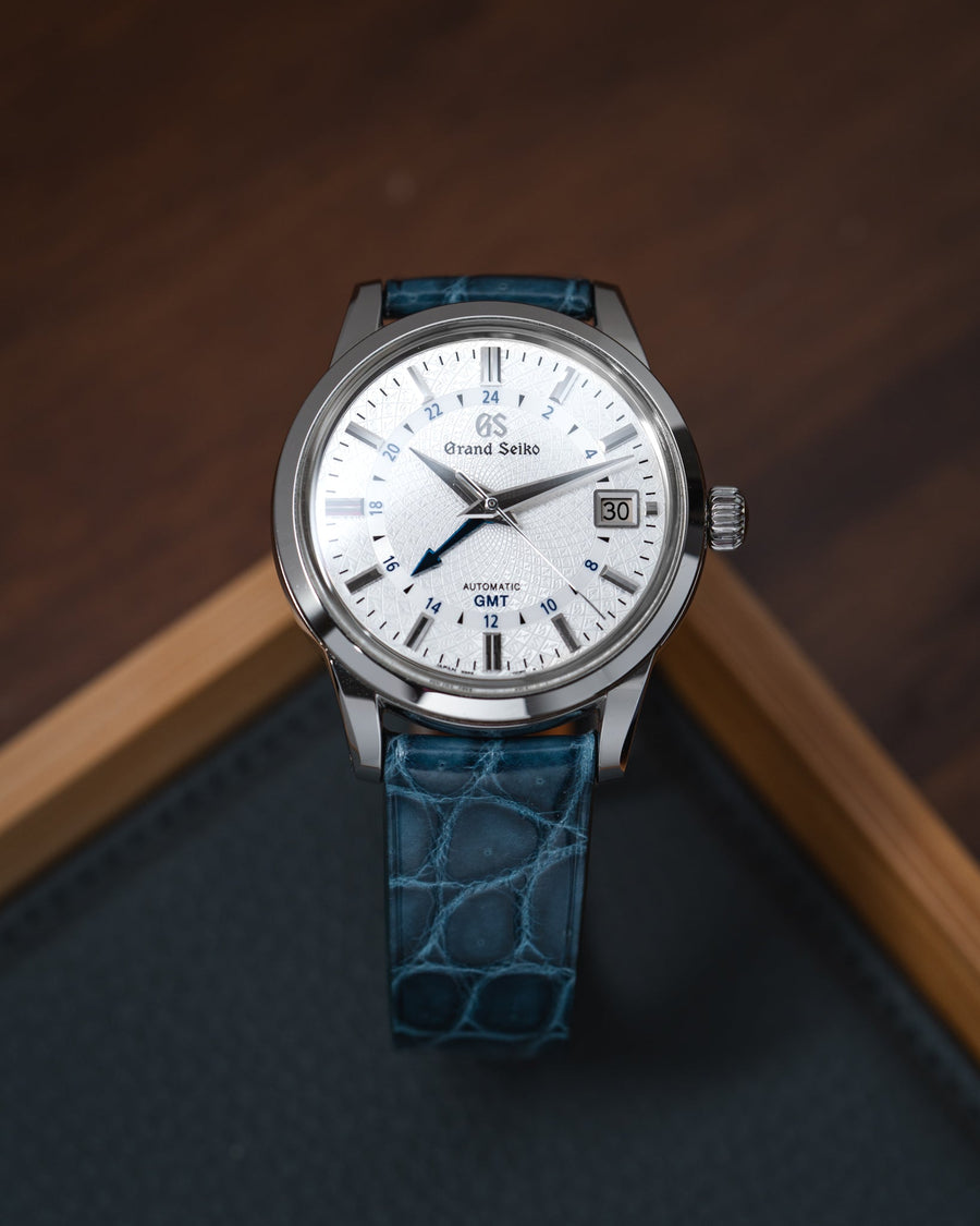 Glossy Lagoon Blue Crocodile Flank Stitchless Strap