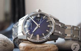 Minase Divido (DIVIDO-WHITE) watch