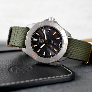 TAG Heuer Aquaracer Professional 200 Solargraph watch