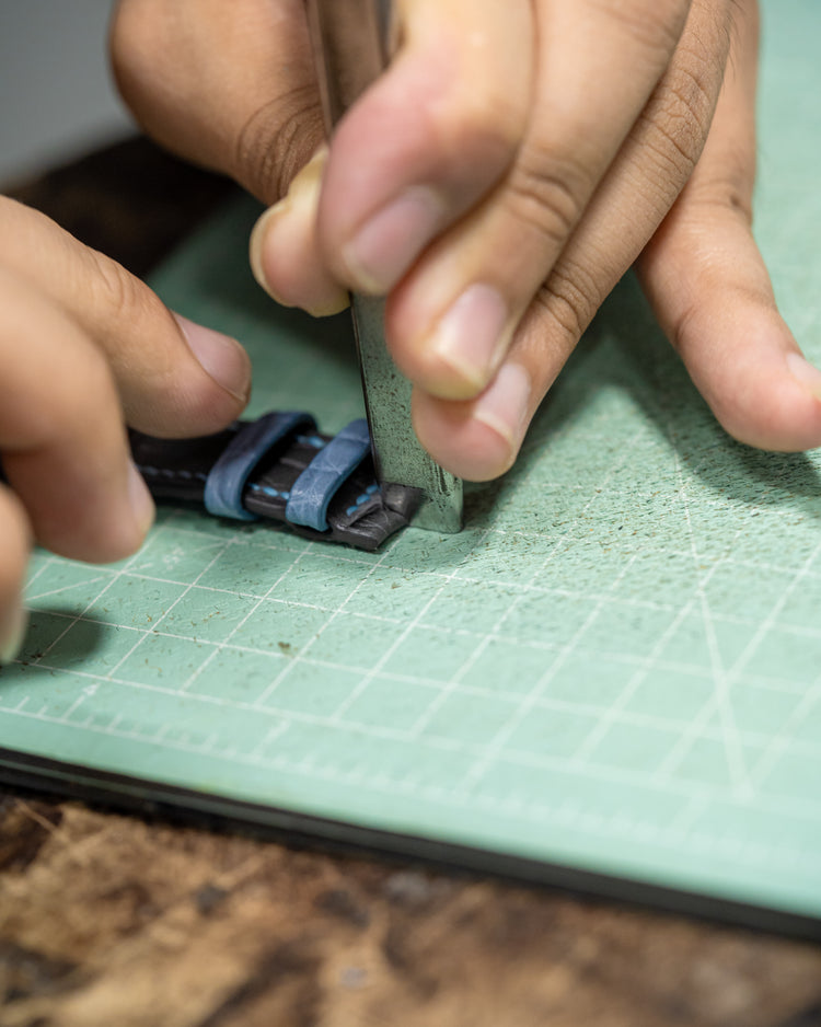 Attaching Buckle