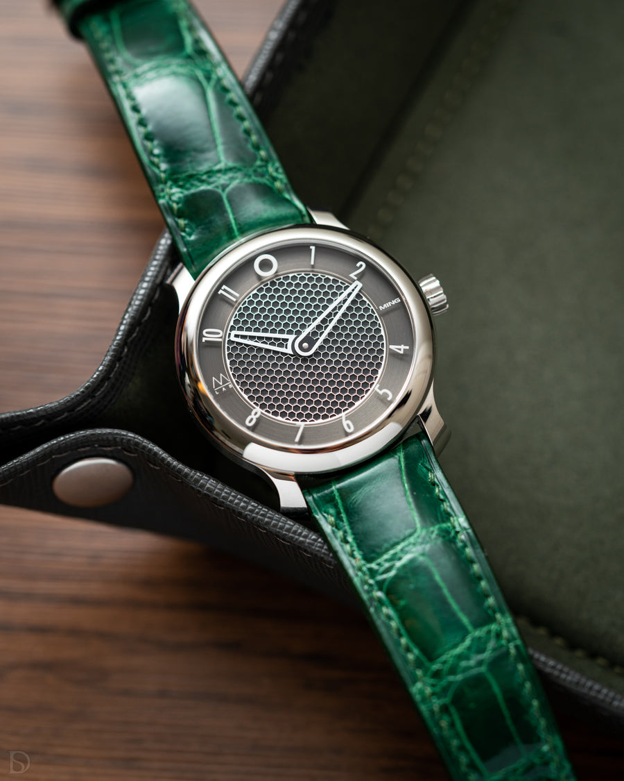 Glossy Emerald Crocodile Signature (Curved) Strap