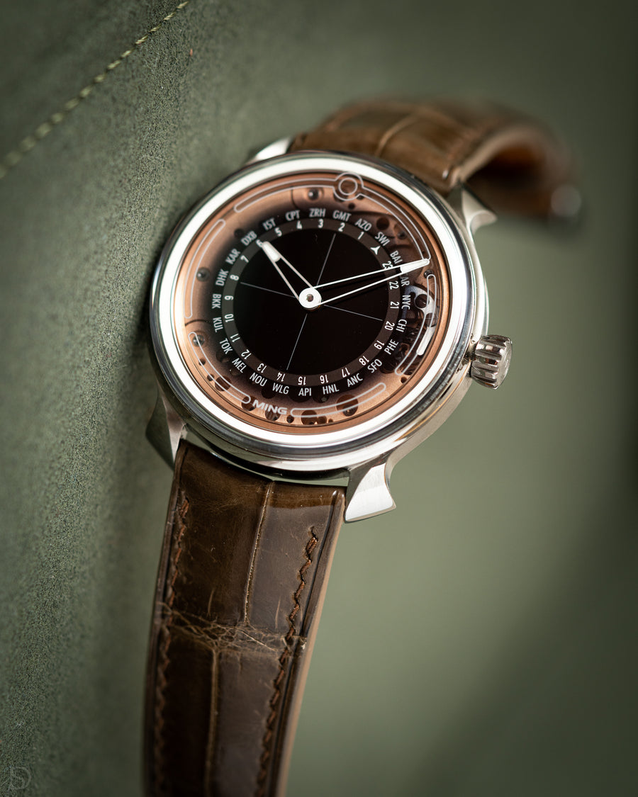 Glossy Taupe Brown Crocodile Signature (Curved) Strap