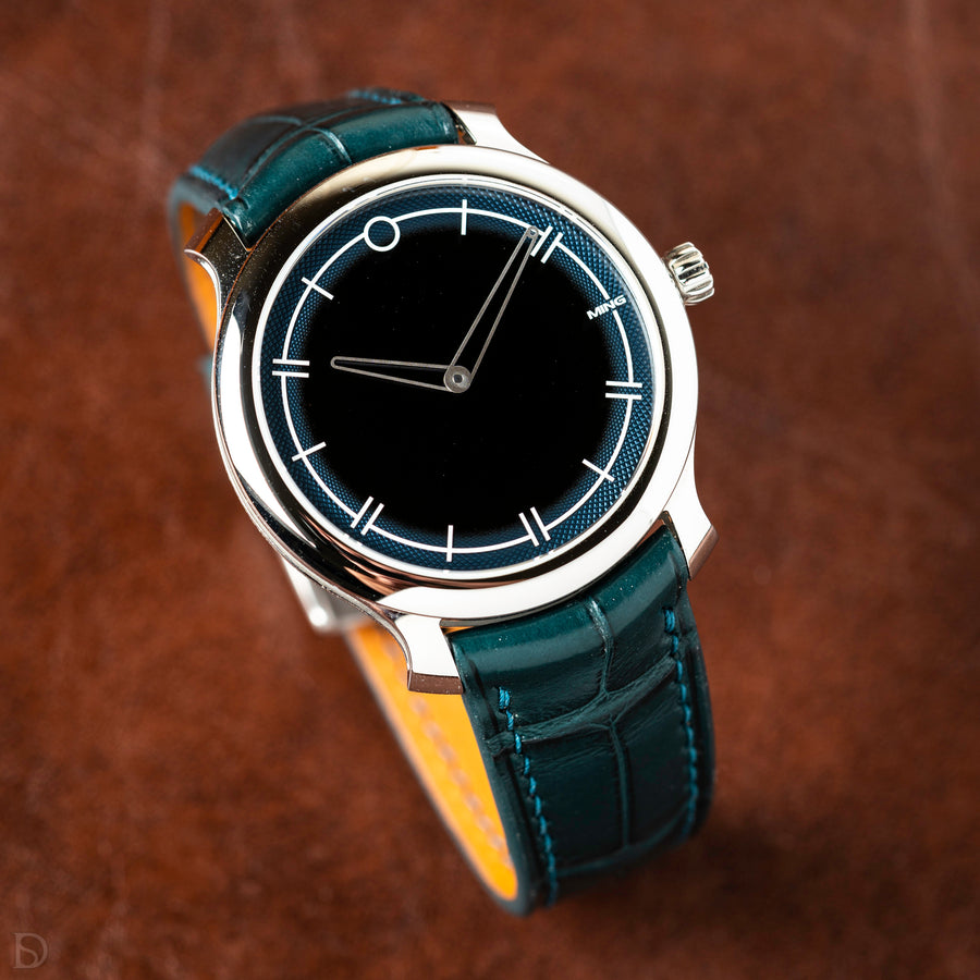 Overstock: Matte Boreal Green Alligator Signature (Curved) Strap