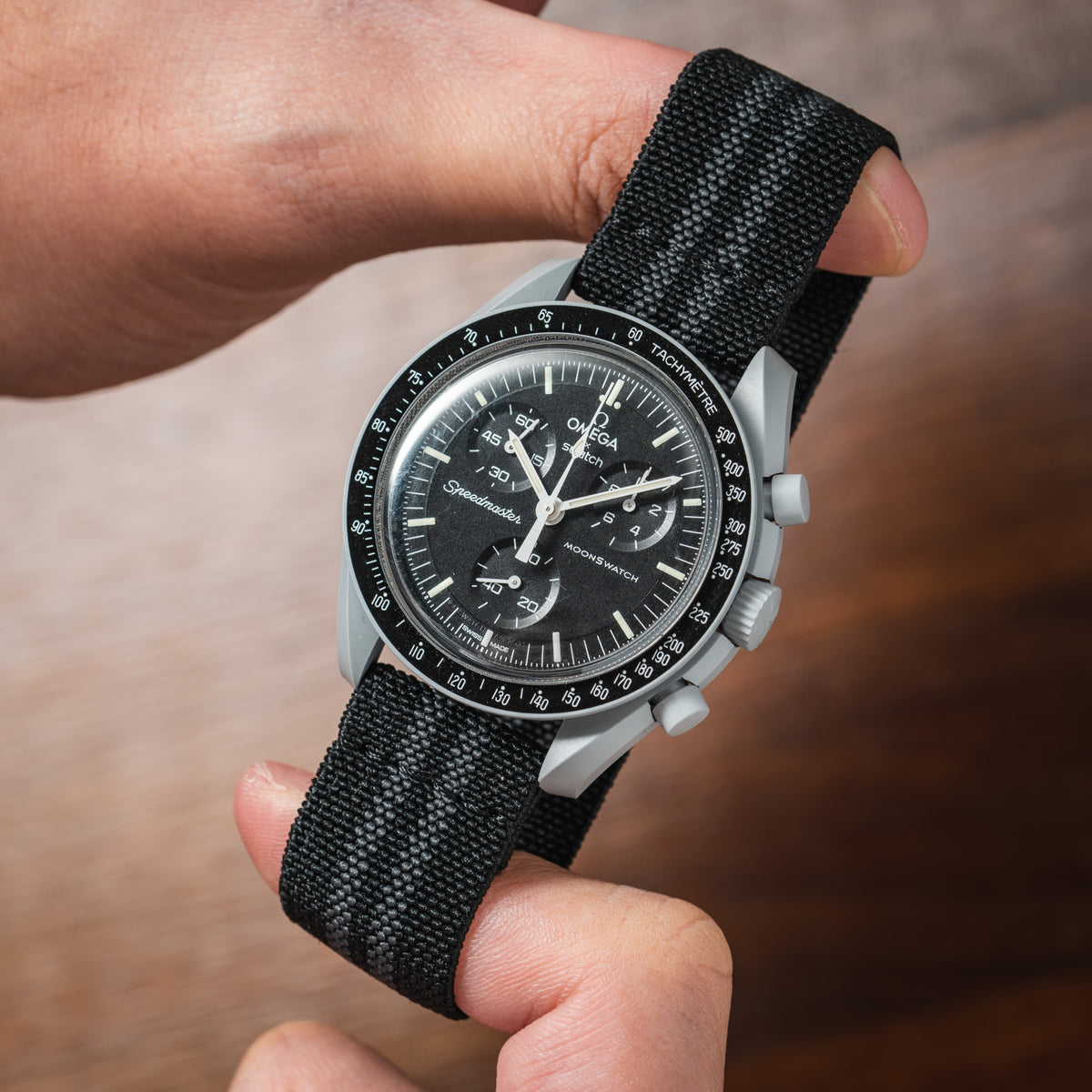 Elastic Loop Bond Black/Grey - Fabric Watch Strap | Delugs