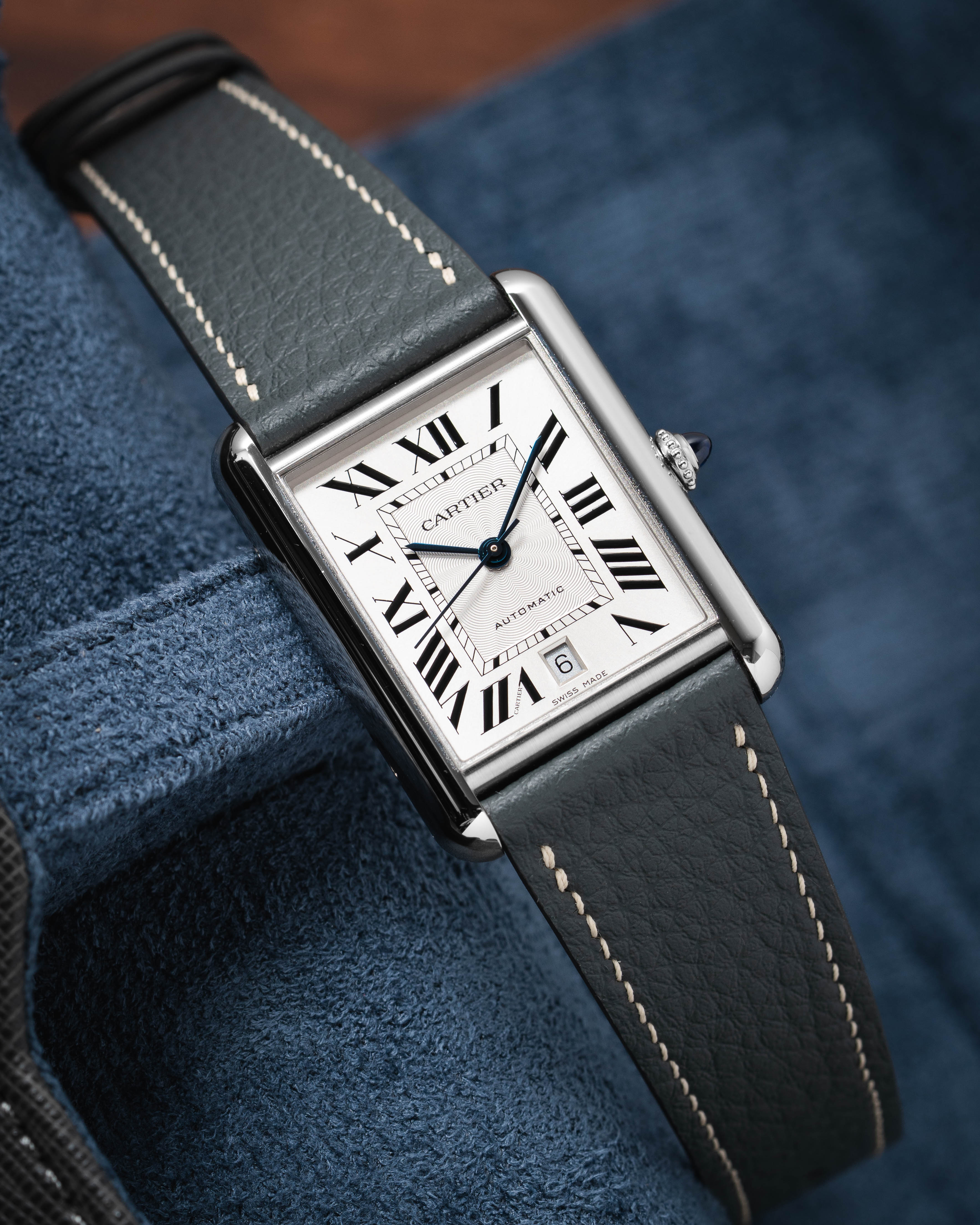 Delugs Cartier Tank Must Large用19mm黒革ベルト Grey Rubberised Leather (Togo) Strap for Cartier Tank