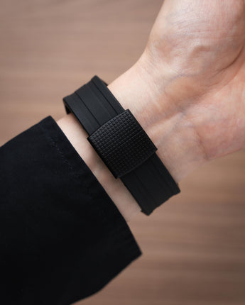 Delugs Royal Pop case-strap